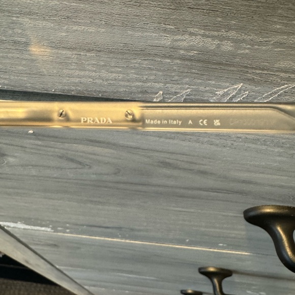Men’s Prada sunglasses - Picture 6 of 6